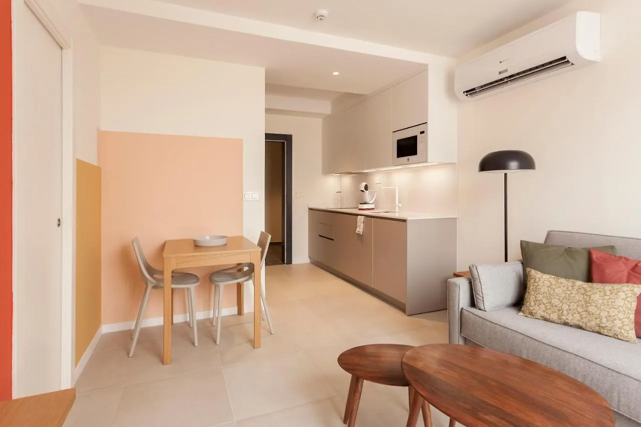 Apartamentos Malaga Premium - Calle Granada 0*,  西班牙